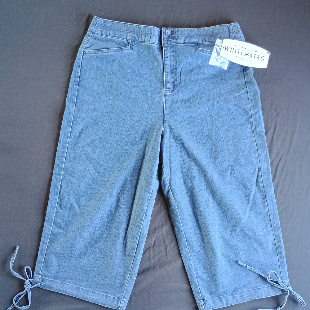 White Stag Charcoal Capri Pants with Tie Accents